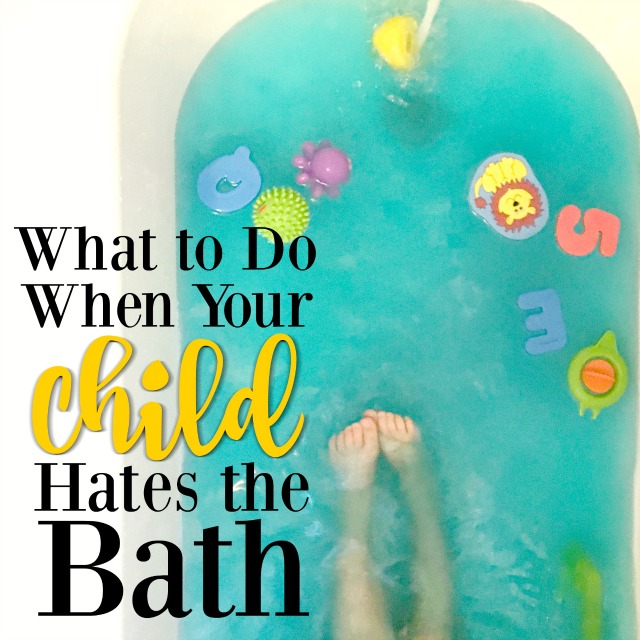 If your child hates the bath, you're not alone! This is such a common problem, and there is a way to fix it. Try out these strategies to make bath time fun again!