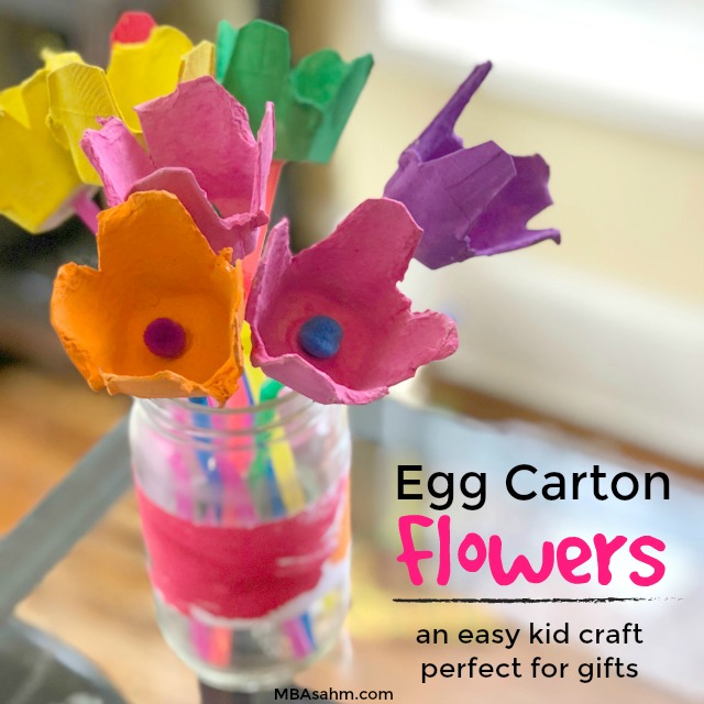 This craft idea for kids is so easy and fun to make! And it's the perfect gift idea for grandparents, Mother's Day, or family birthdays.
